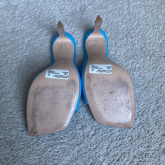 Schutz Kate Heel in True Blue Size 7 - Picture 5 of 5